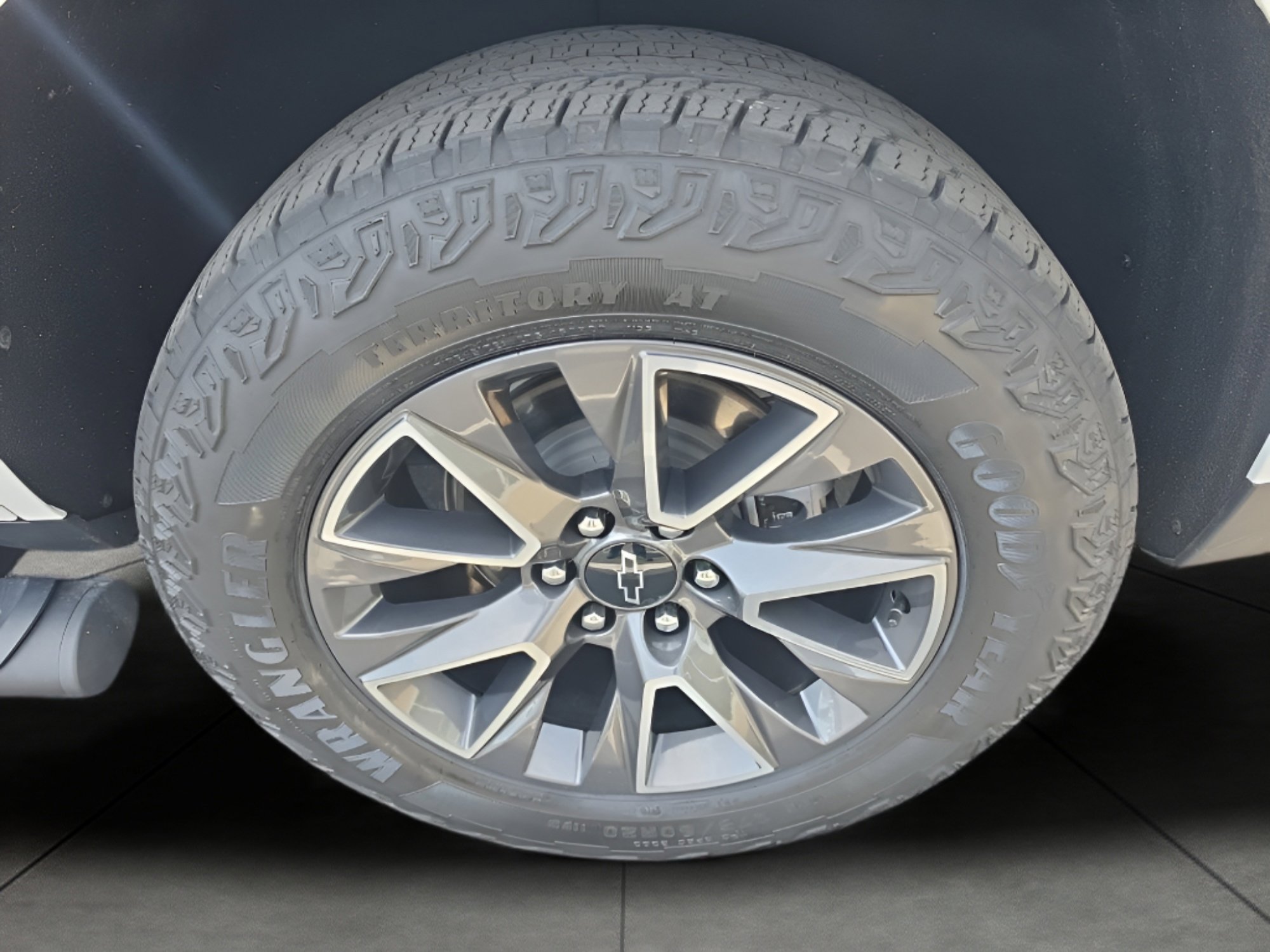 Used 2024 Chevrolet Tahoe Z71 w/ Luxury Package image 13