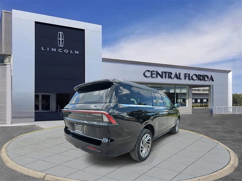 New 2025 Lincoln Navigator L Reserve image 4