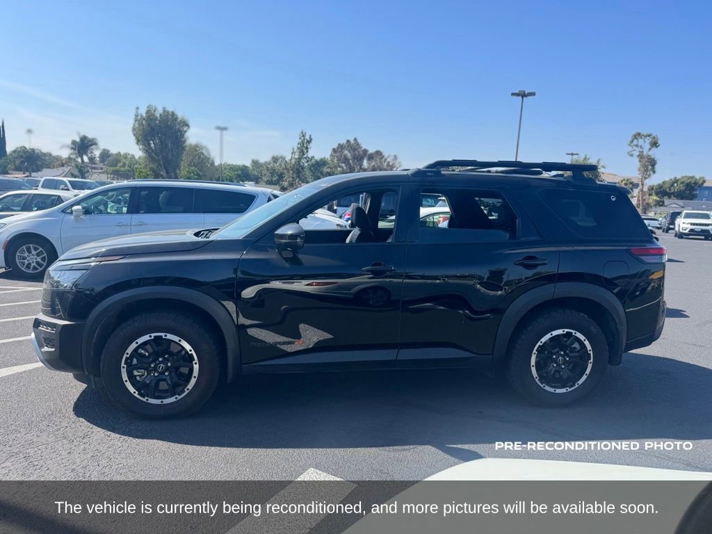 Used 2024 Nissan Pathfinder Rock Creek AWD/4WD image 2