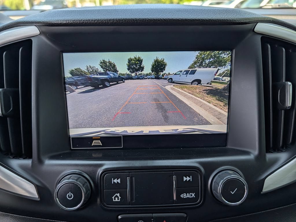 Used 2023 GMC Terrain SLT AWD/4WD image 26