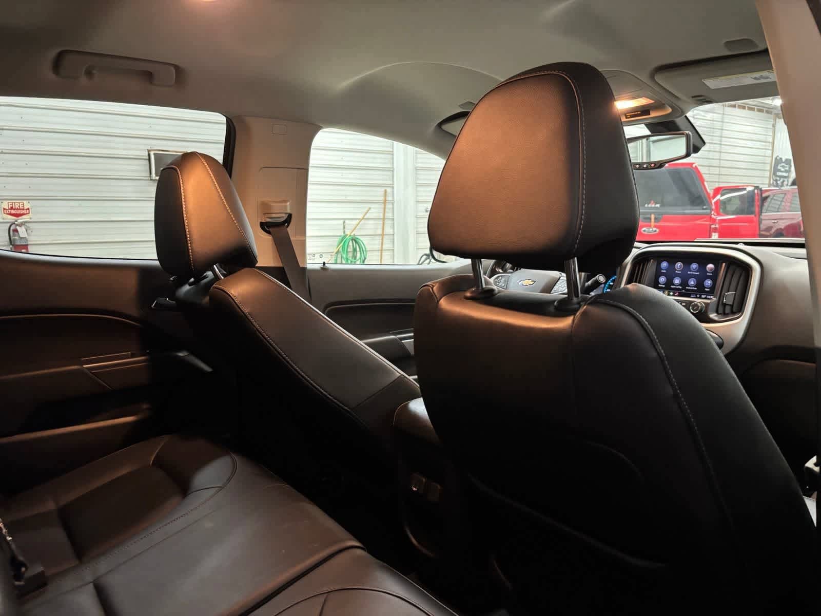 Used 2020 Chevrolet Colorado ZR2 w/ ZR2 Dusk Special Edition AWD/4WD image 26
