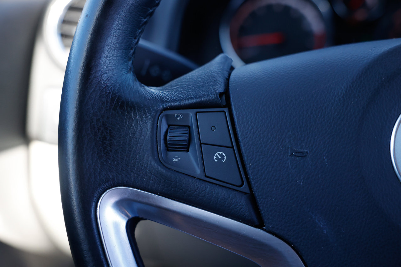 Used 2009 Saturn Vue XR image 25