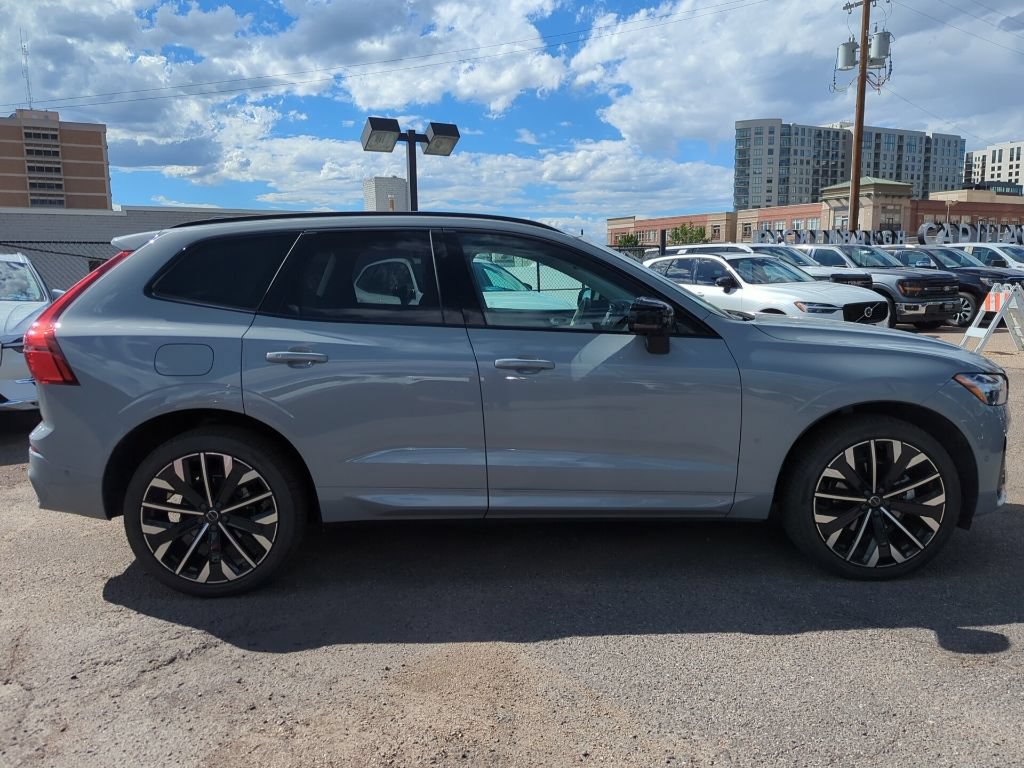 Used 2026 Volvo XC60 B5 Ultra AWD/4WD image 8