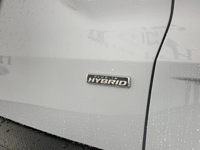 Used 2025 Ford Escape SE image 13