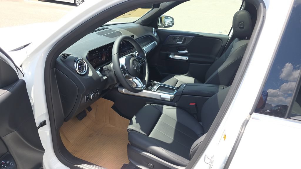 New 2026 Mercedes-Benz GLB 250 image 23