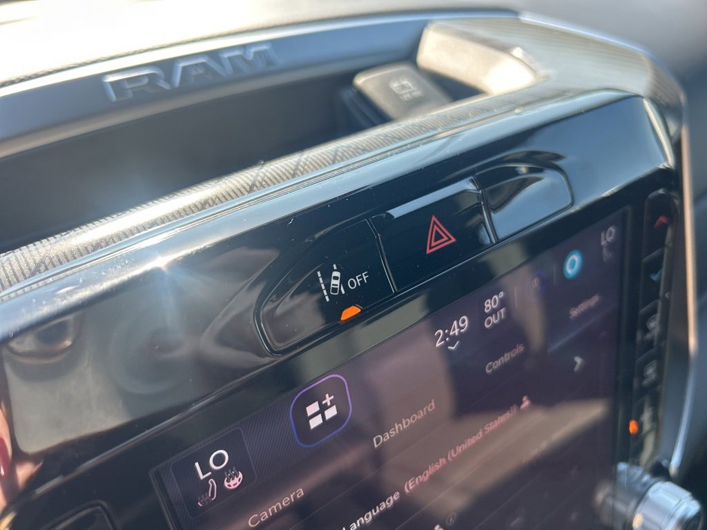 New 2026 RAM 1500 4x4 Crew Cab image 32