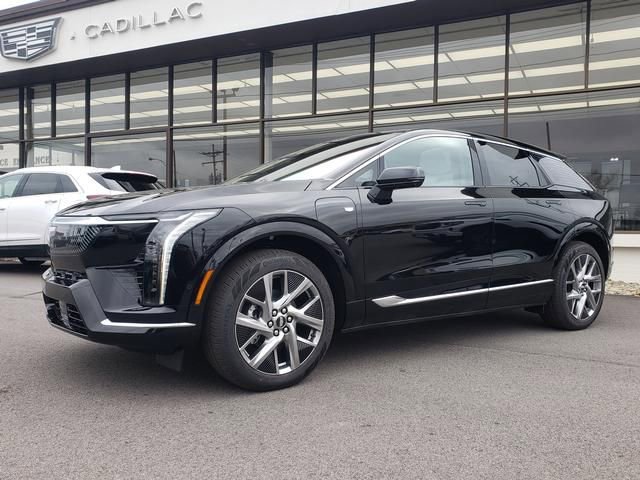 New 2026 Cadillac Optiq Luxury 1 image 7