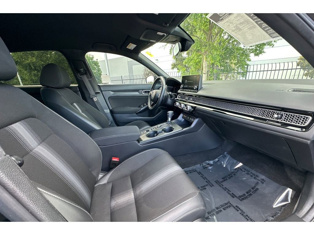 Certified 2025 Honda Civic Sport image 18