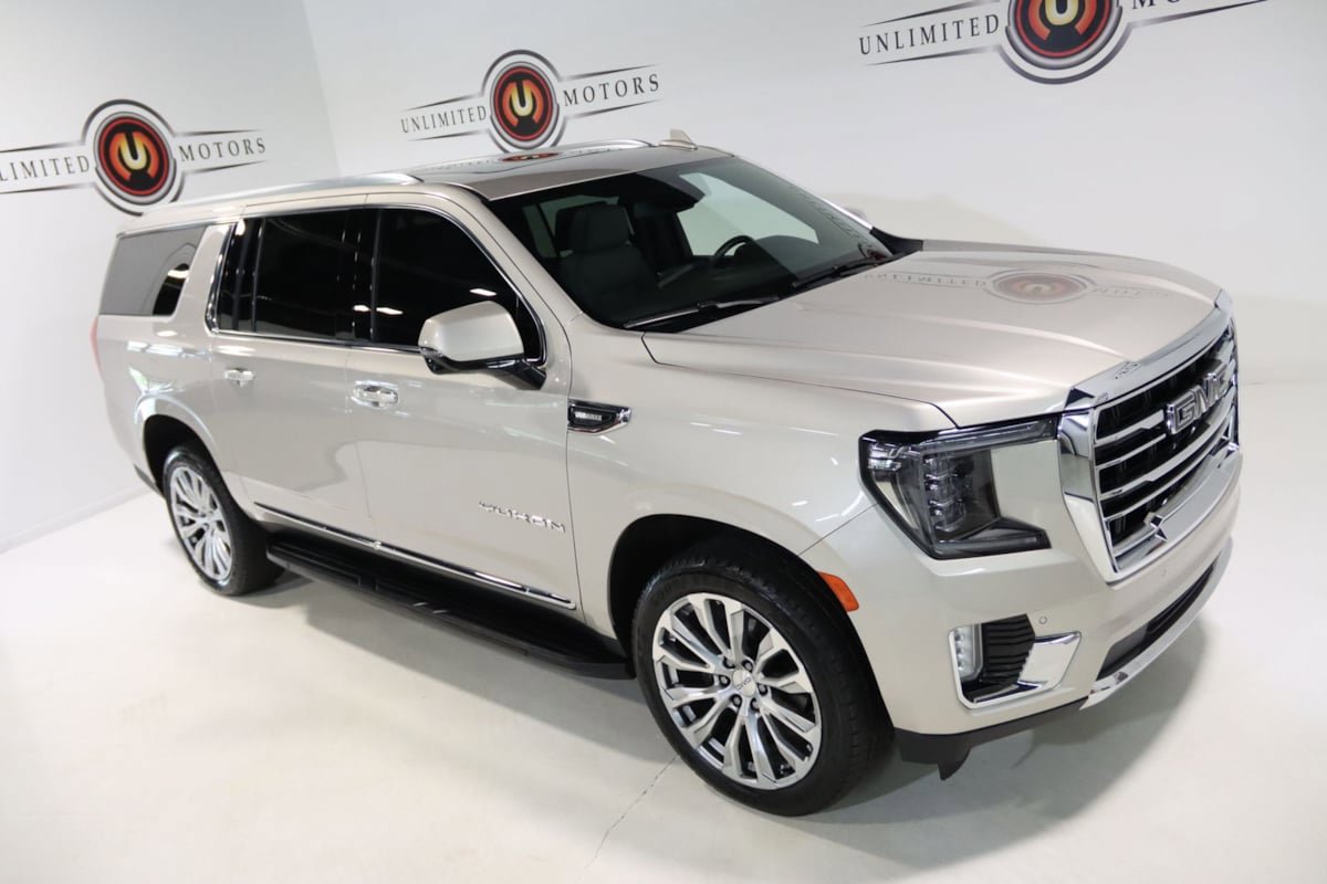 Used 2023 GMC Yukon XL SLT w/ SLT Premium Package AWD/4WD image 9