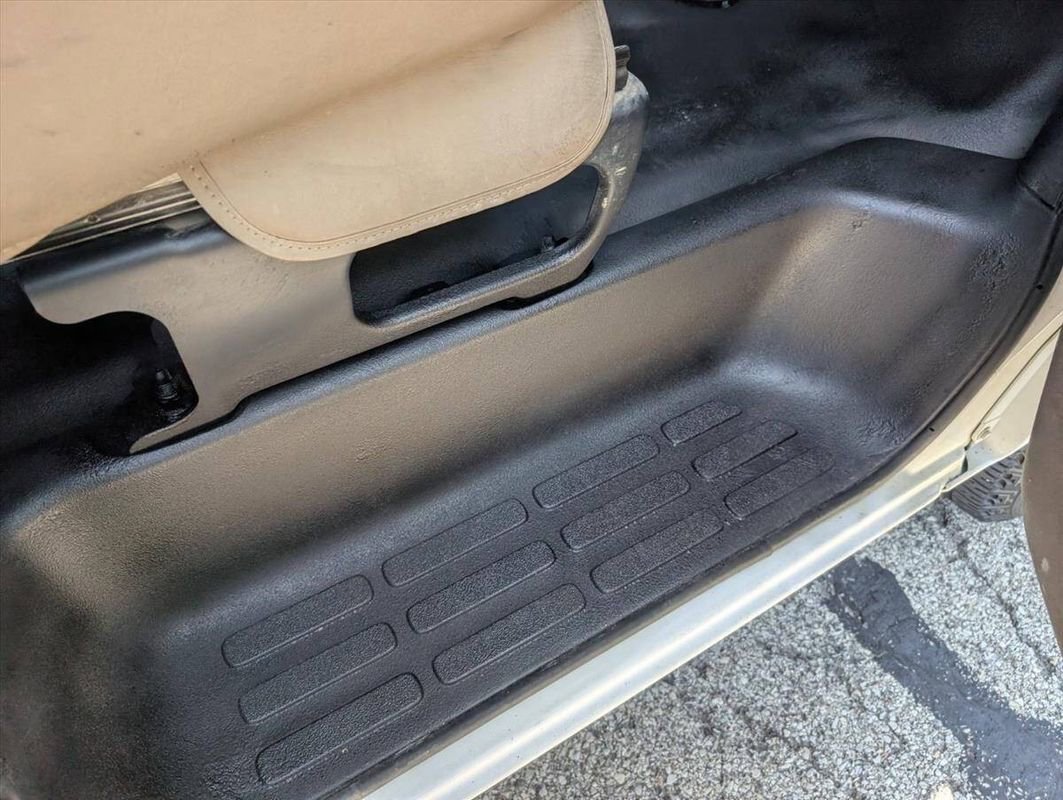 Used 2008 Chevrolet Express 3500 image 30