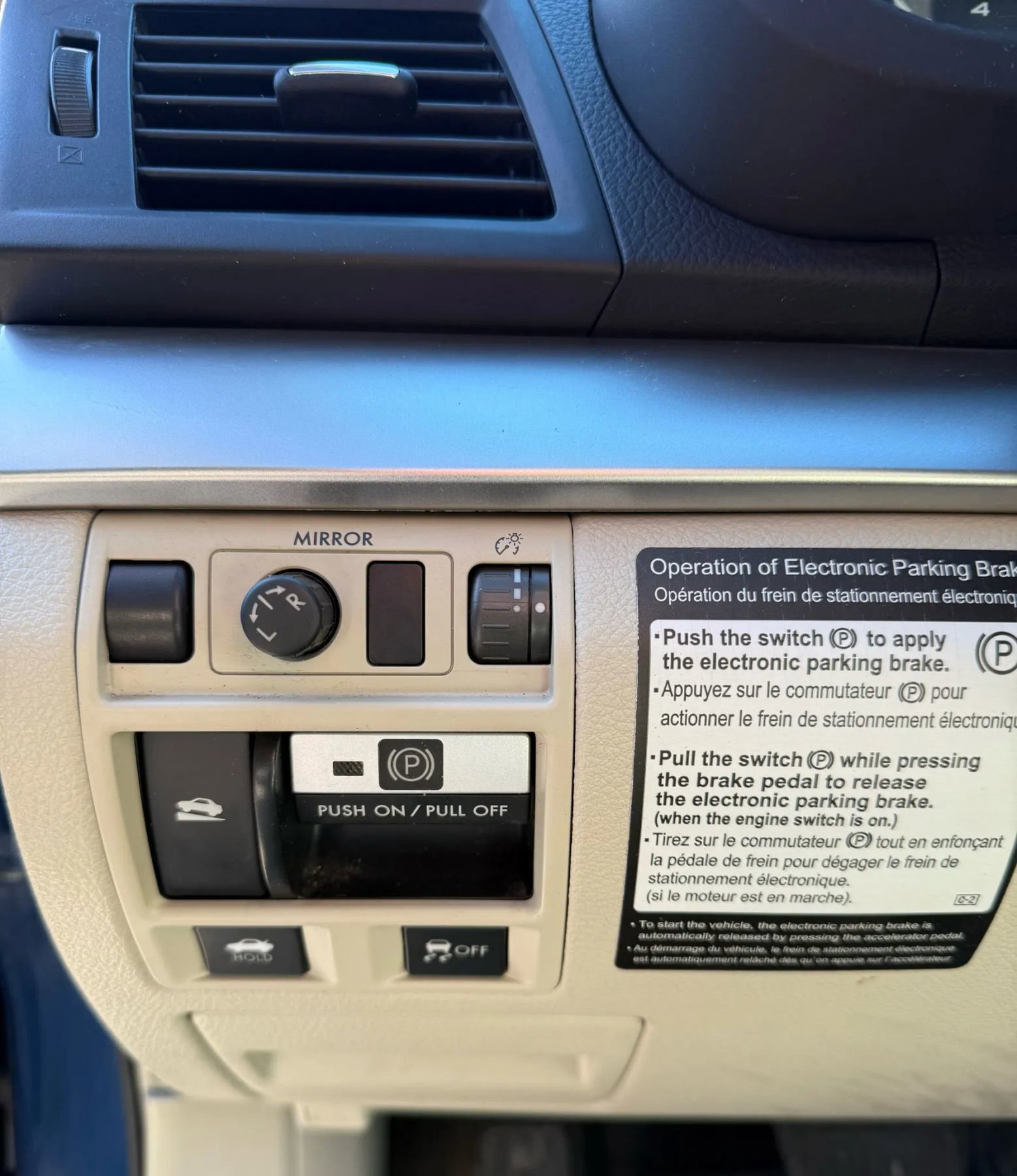 Used 2010 Subaru Legacy 2.5i Premium image 31