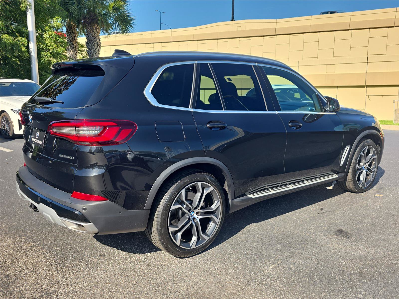 Used 2023 BMW X5 sDrive40i w/ Premium Package RWD image 3