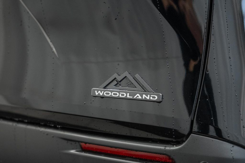 New 2026 Toyota Sienna XLE Woodland Edition image 6