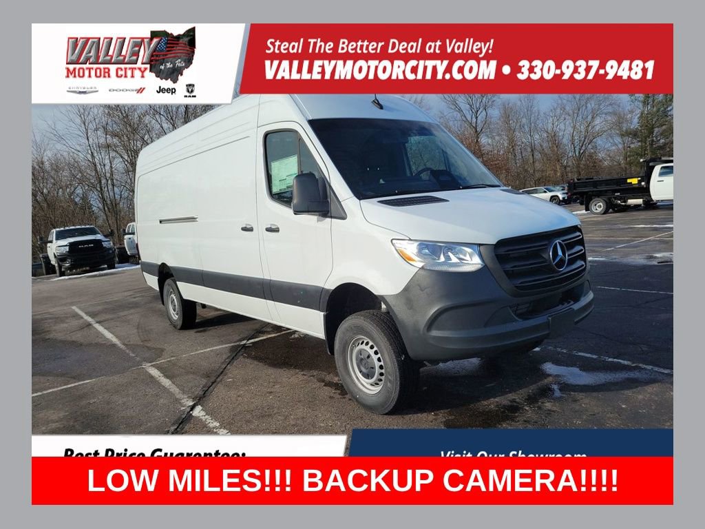 Used 2025 Mercedes-Benz Sprinter 2500 image 1