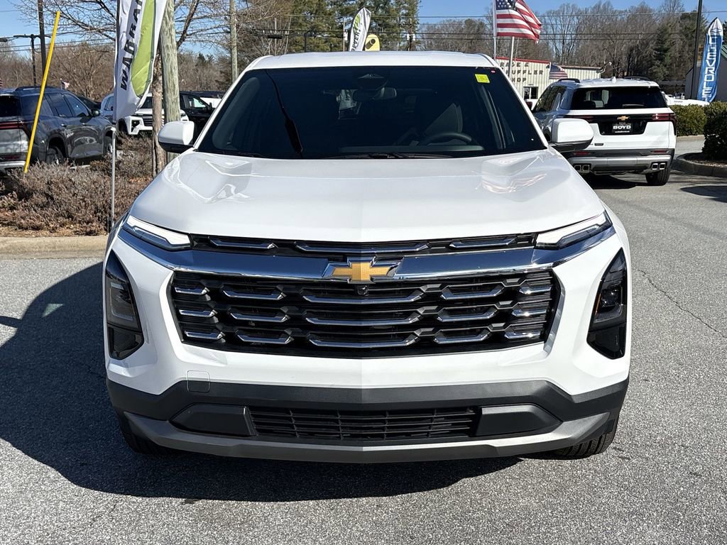 New 2026 Chevrolet Equinox LT image 3