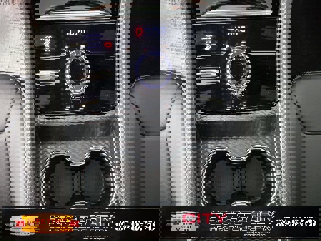 New 2025 Jeep Grand Cherokee Limited w/ Black Appearance Package image 26