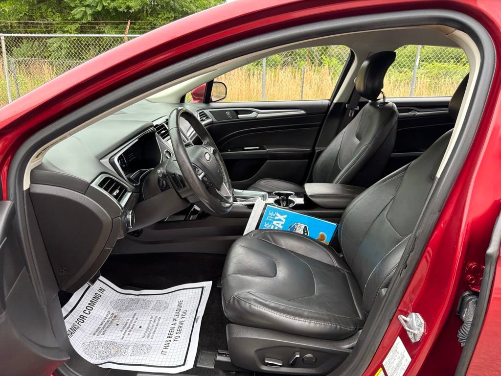 Used 2014 Ford Fusion Titanium FWD image 21