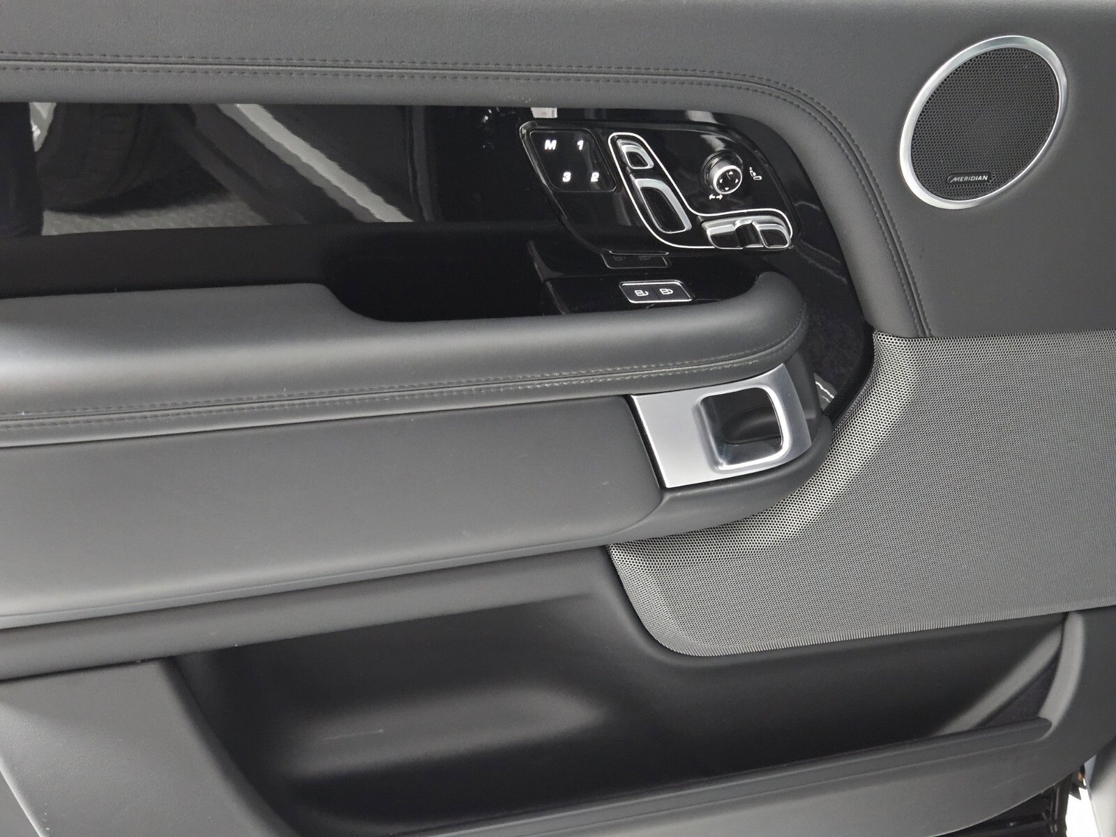 Used 2021 Land Rover Range Rover Westminster Edition image 23