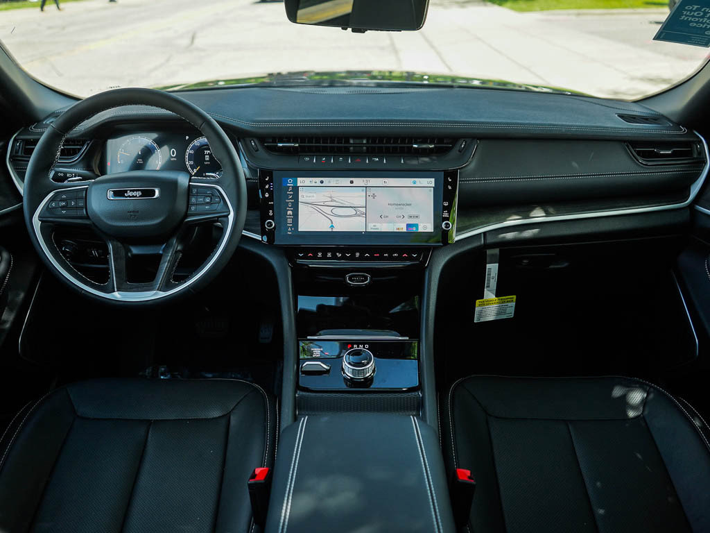 New 2026 Jeep Grand Cherokee Limited AWD/4WD image 14