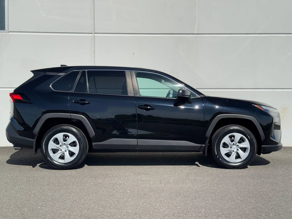 Certified 2023 Toyota RAV4 LE FWD image 8