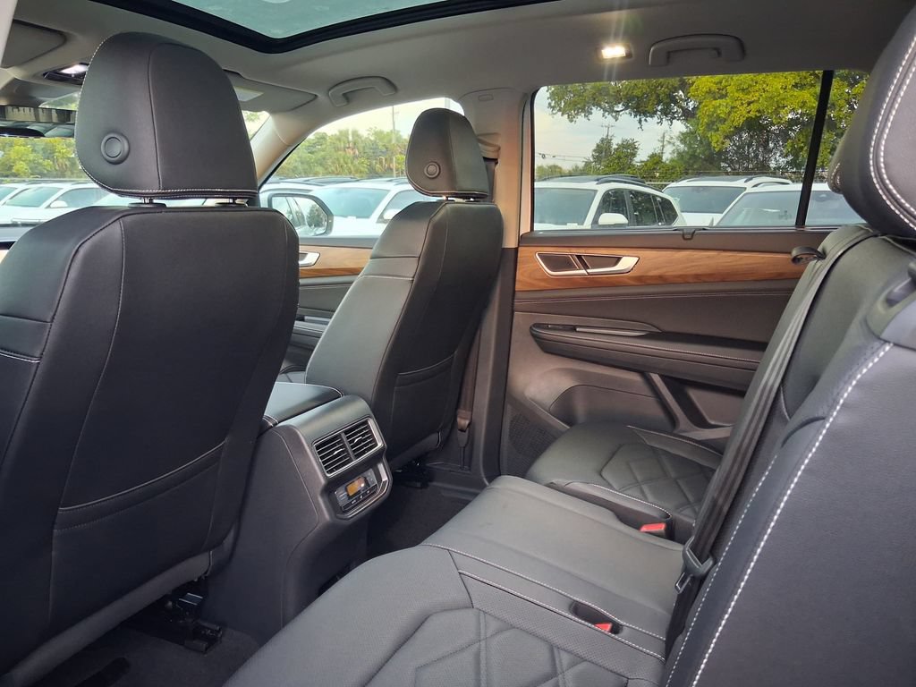 New 2026 Volkswagen Atlas SE FWD image 5