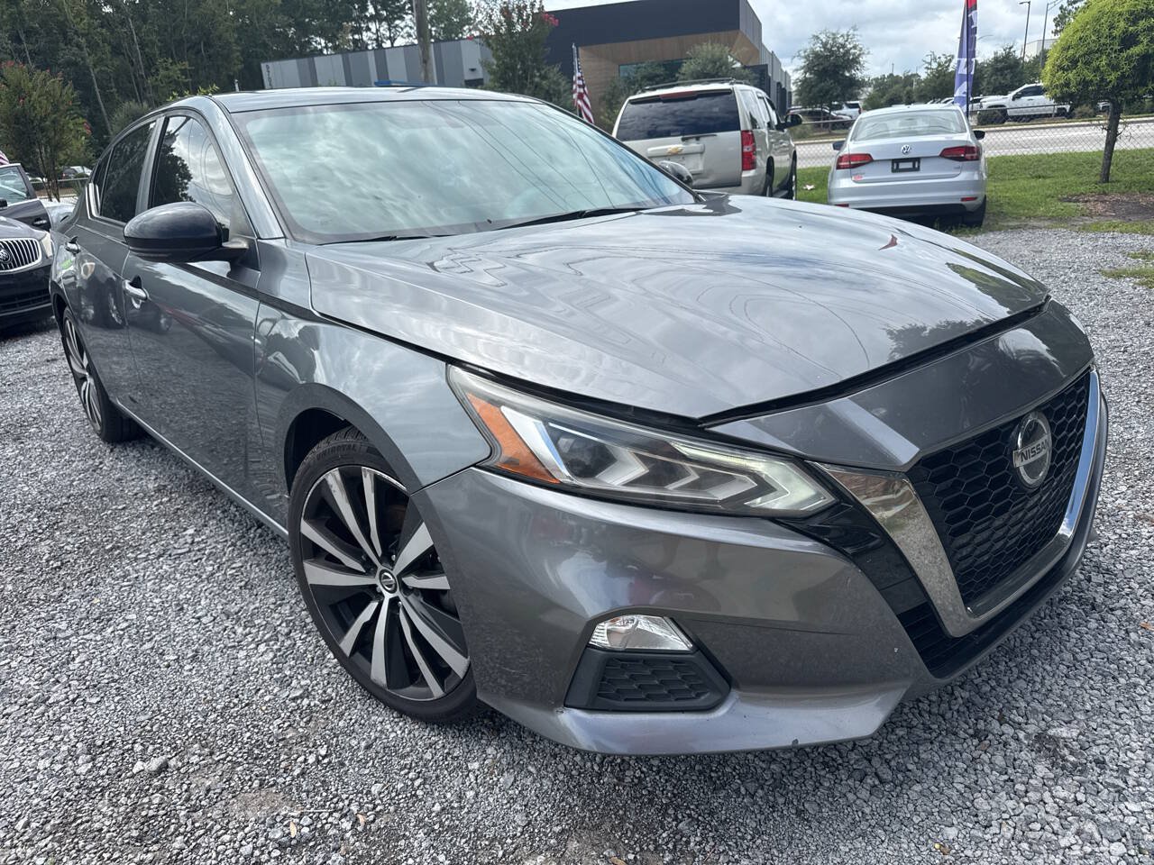 Used 2019 Nissan Altima 2.5 SR w/ SR Premium Package FWD image 1