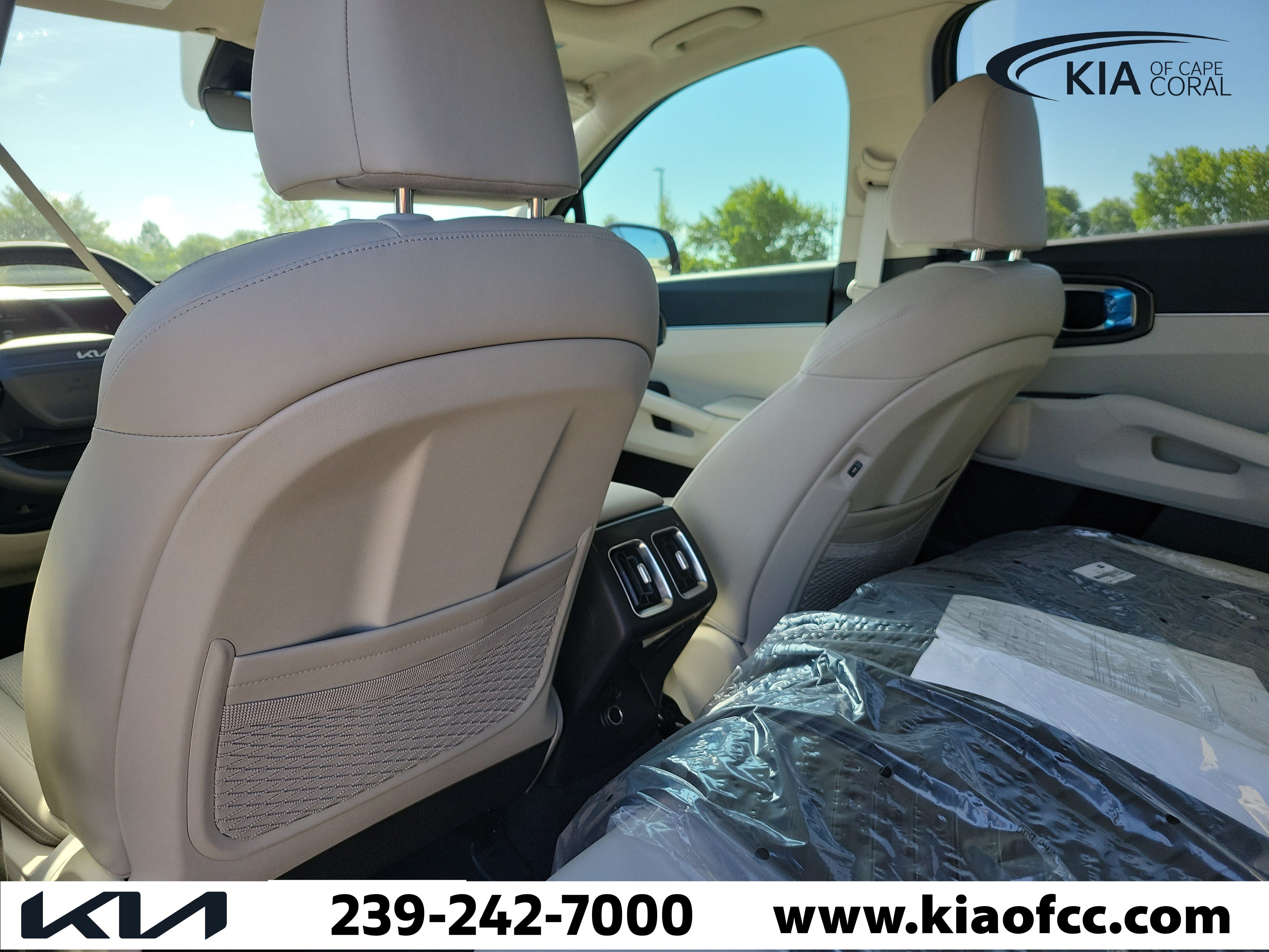 New 2026 Kia Sorento S w/ S Panoramic Sunroof Package FWD image 12