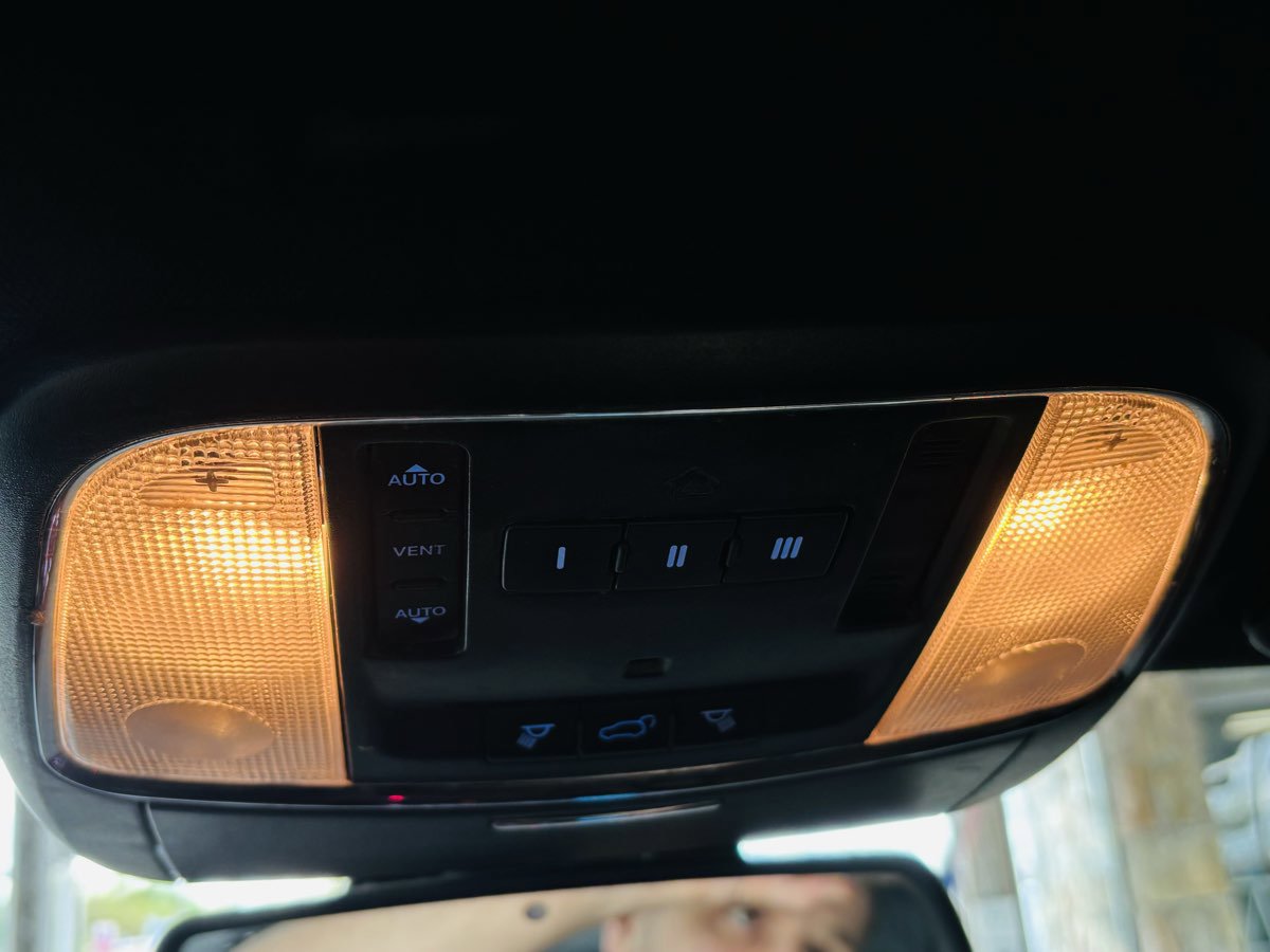 Used 2021 Dodge Durango R/T w/ Blacktop Package AWD/4WD image 55