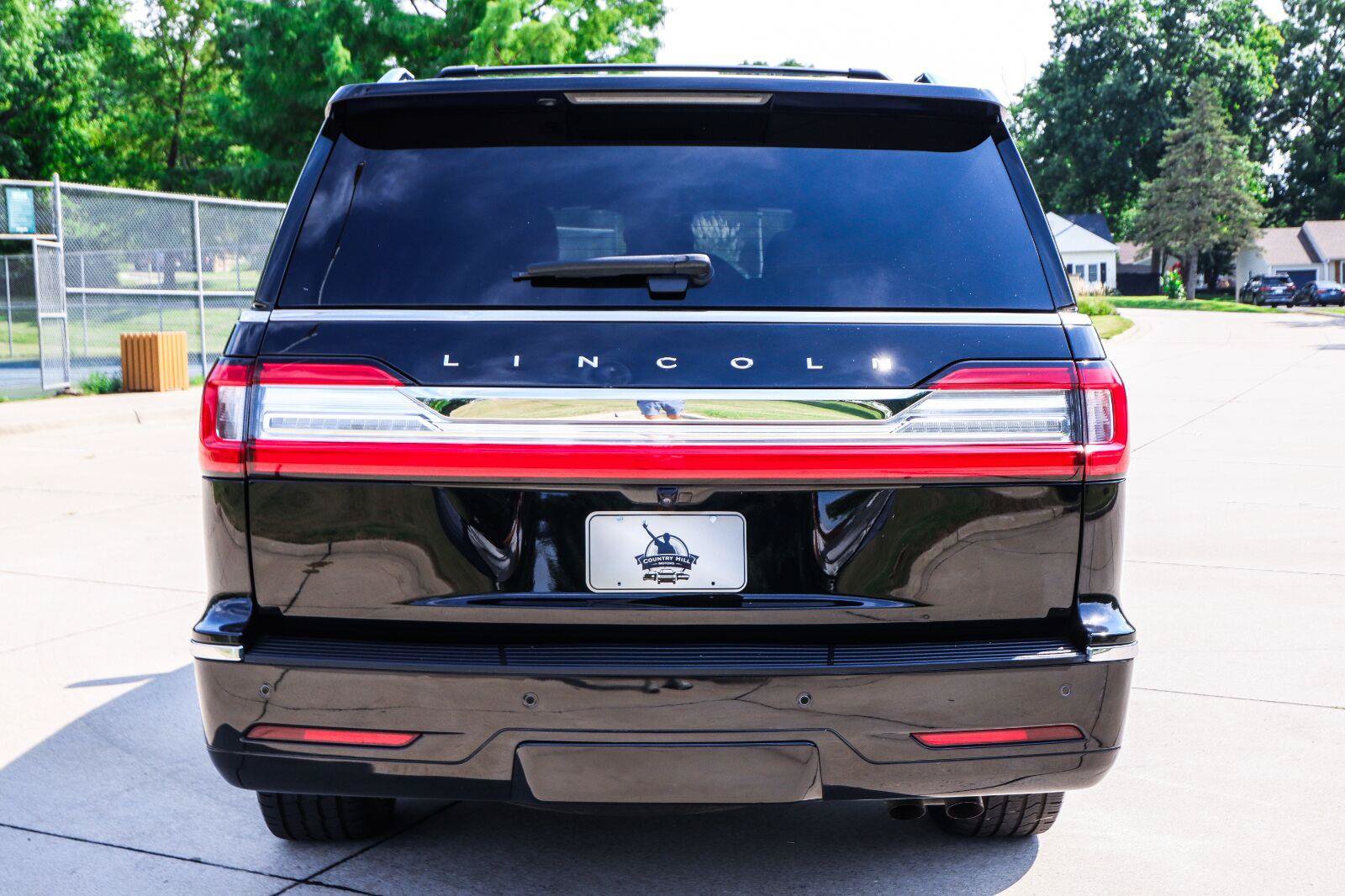Used 2019 Lincoln Navigator Reserve w/ Cargo Package AWD/4WD image 25