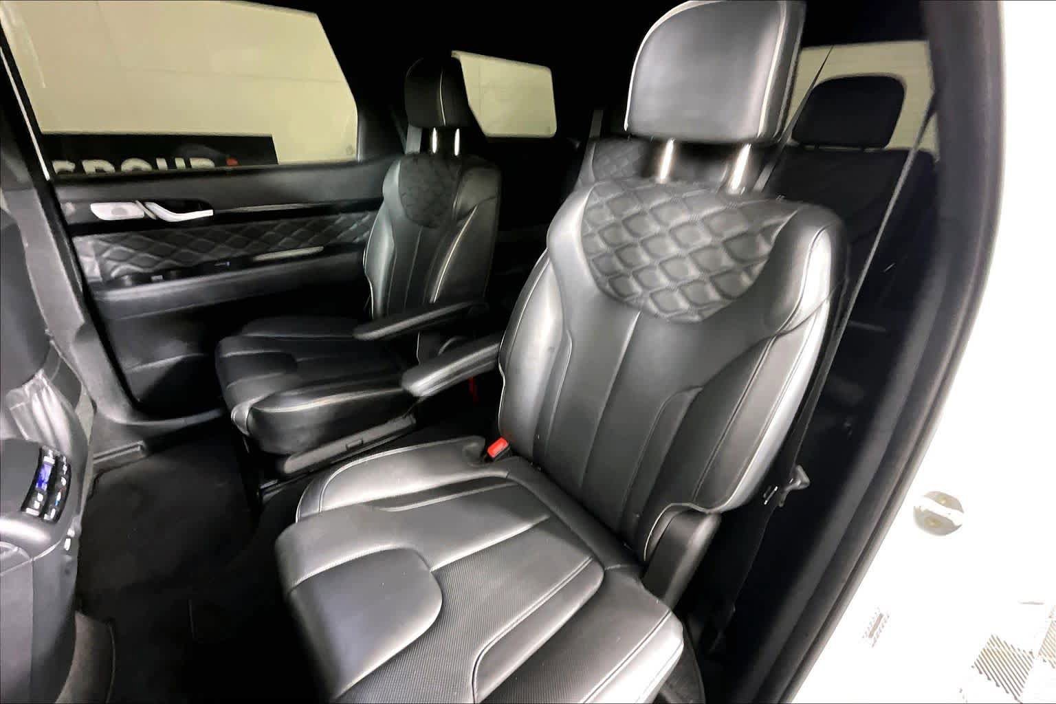 Used 2022 Hyundai Palisade Calligraphy FWD image 16