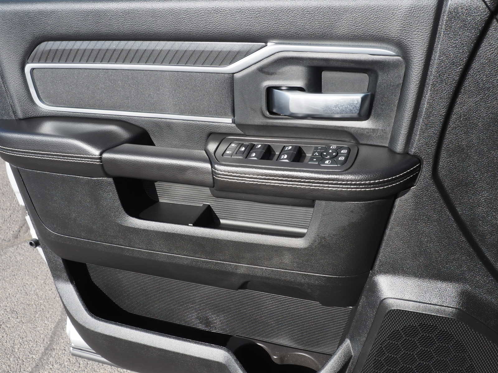 Used 2025 RAM 3500 Big Horn image 13