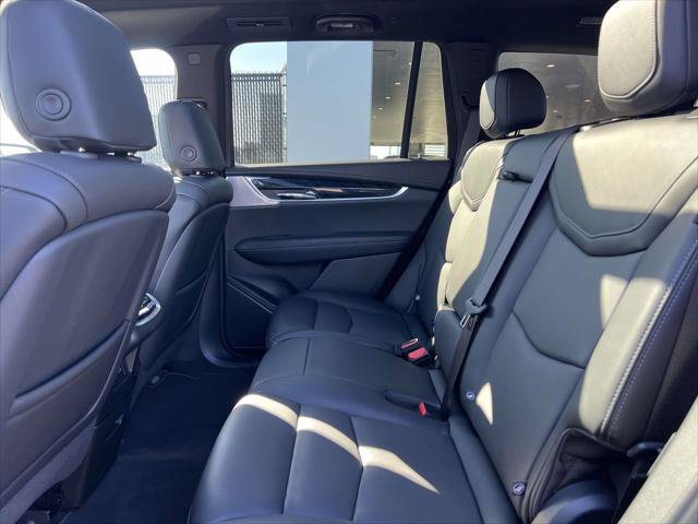 Certified 2025 Cadillac XT6 Premium Luxury w/ Technology Package AWD/4WD image 12