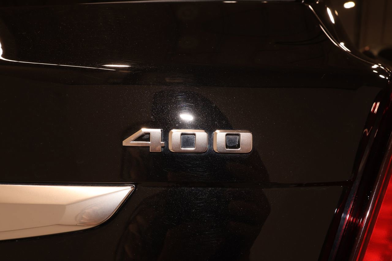 Certified 2025 Cadillac XT5 Premium Luxury w/ Technology Package AWD/4WD image 38