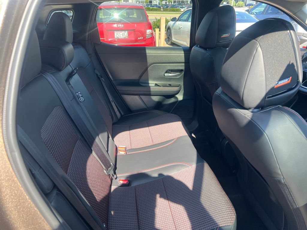 Certified 2025 Nissan Kicks SR w/ SR Premium Package AWD/4WD image 16