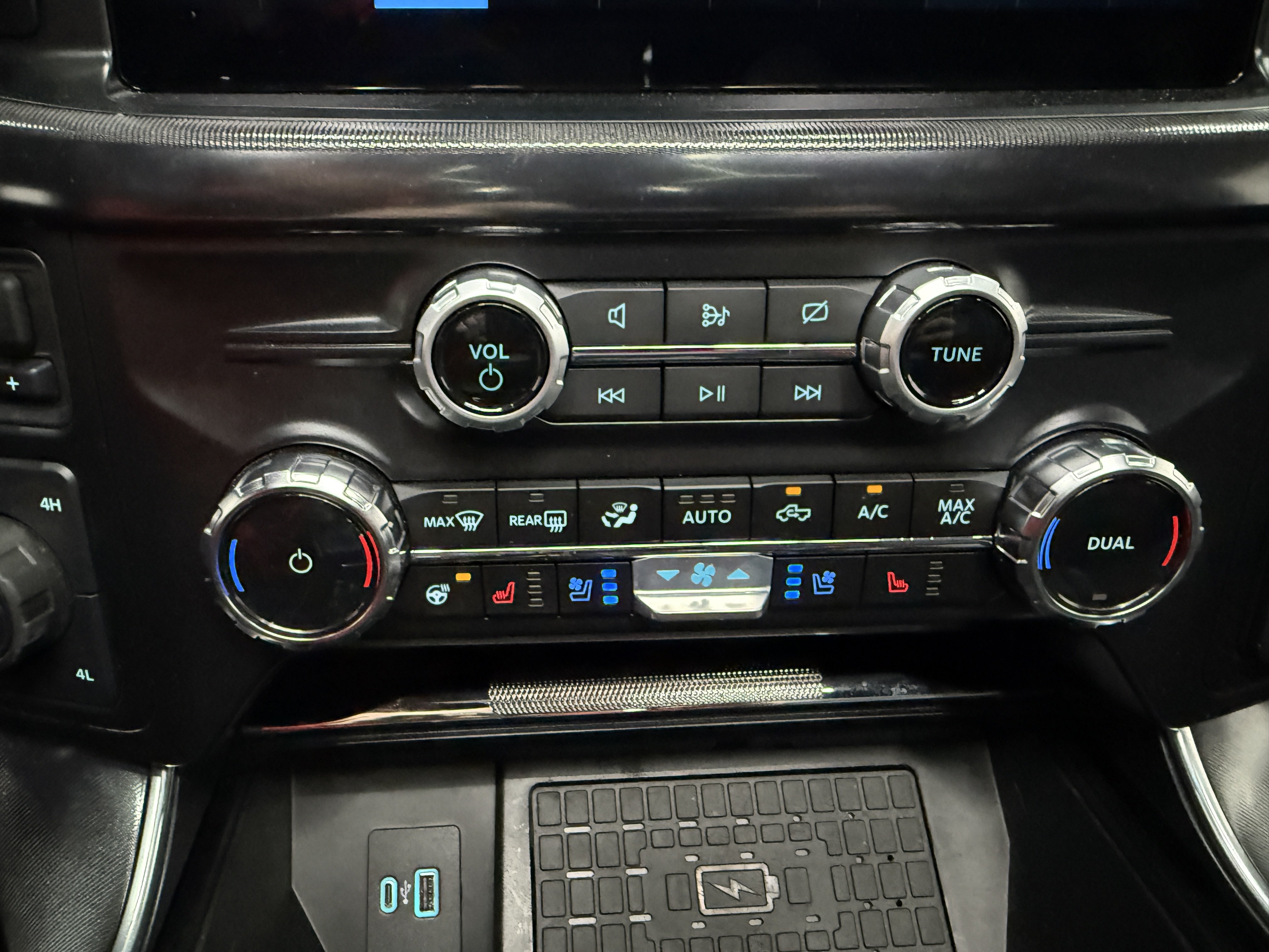 Used 2024 Ford F150 Raptor w/ Equipment Group 803A Raptor R AWD/4WD image 18