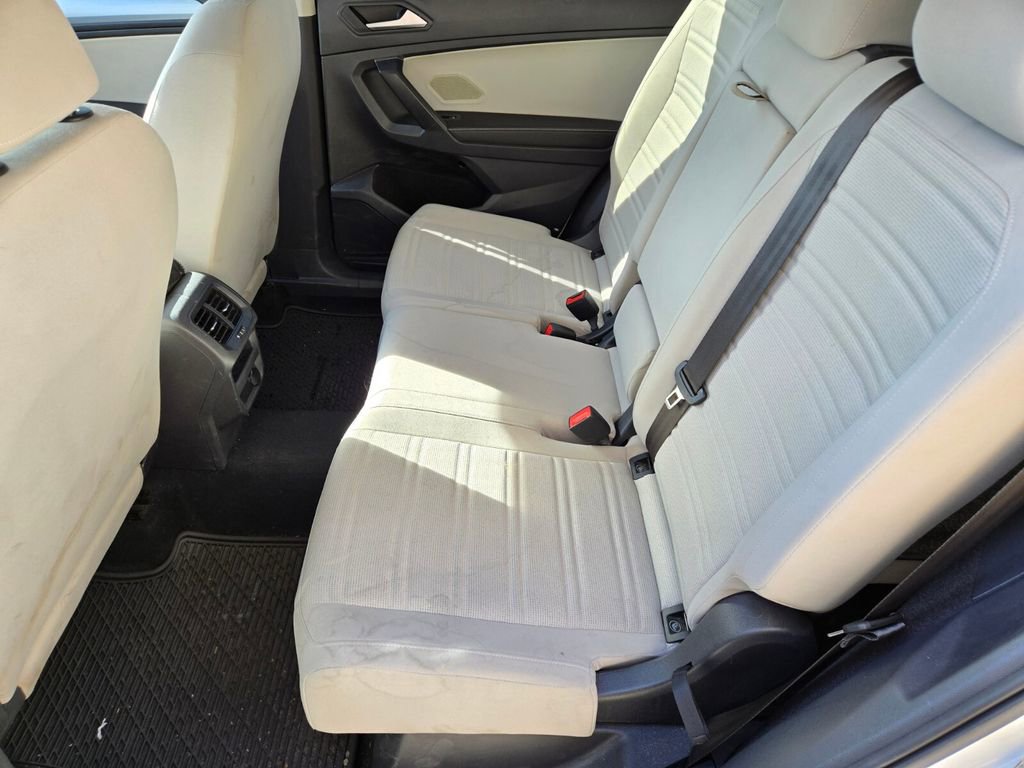 Used 2022 Volkswagen Tiguan S image 7