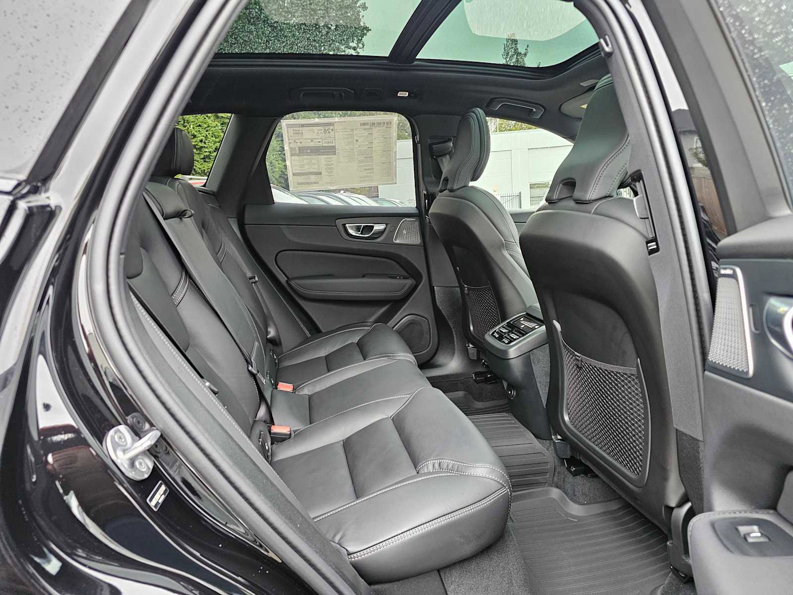 New 2026 Volvo XC60 B5 Ultra w/ Protection Package Premier image 12