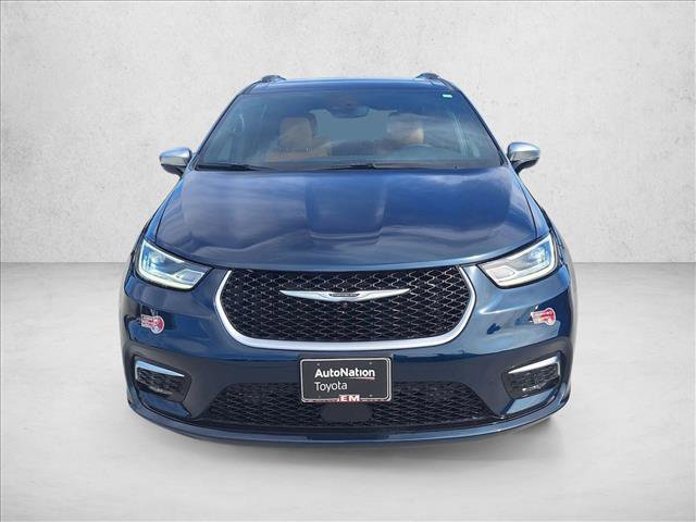 Used 2023 Chrysler Pacifica Pinnacle video 2