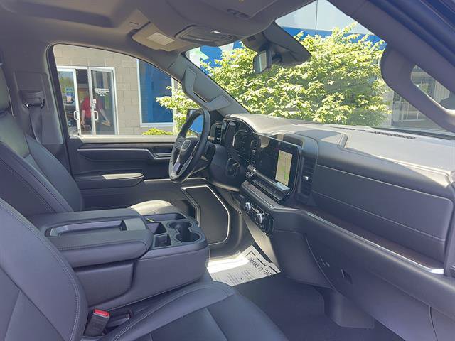 Used 2026 GMC Sierra 1500 SLT AWD/4WD image 17