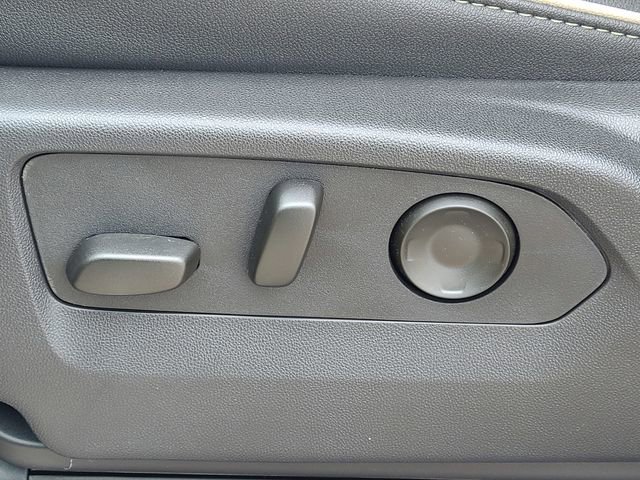 New 2025 Chevrolet Suburban Premier w/ Sun And Tow Package image 40