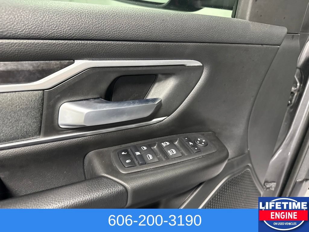 Used 2023 RAM 1500 Big Horn AWD/4WD image 32