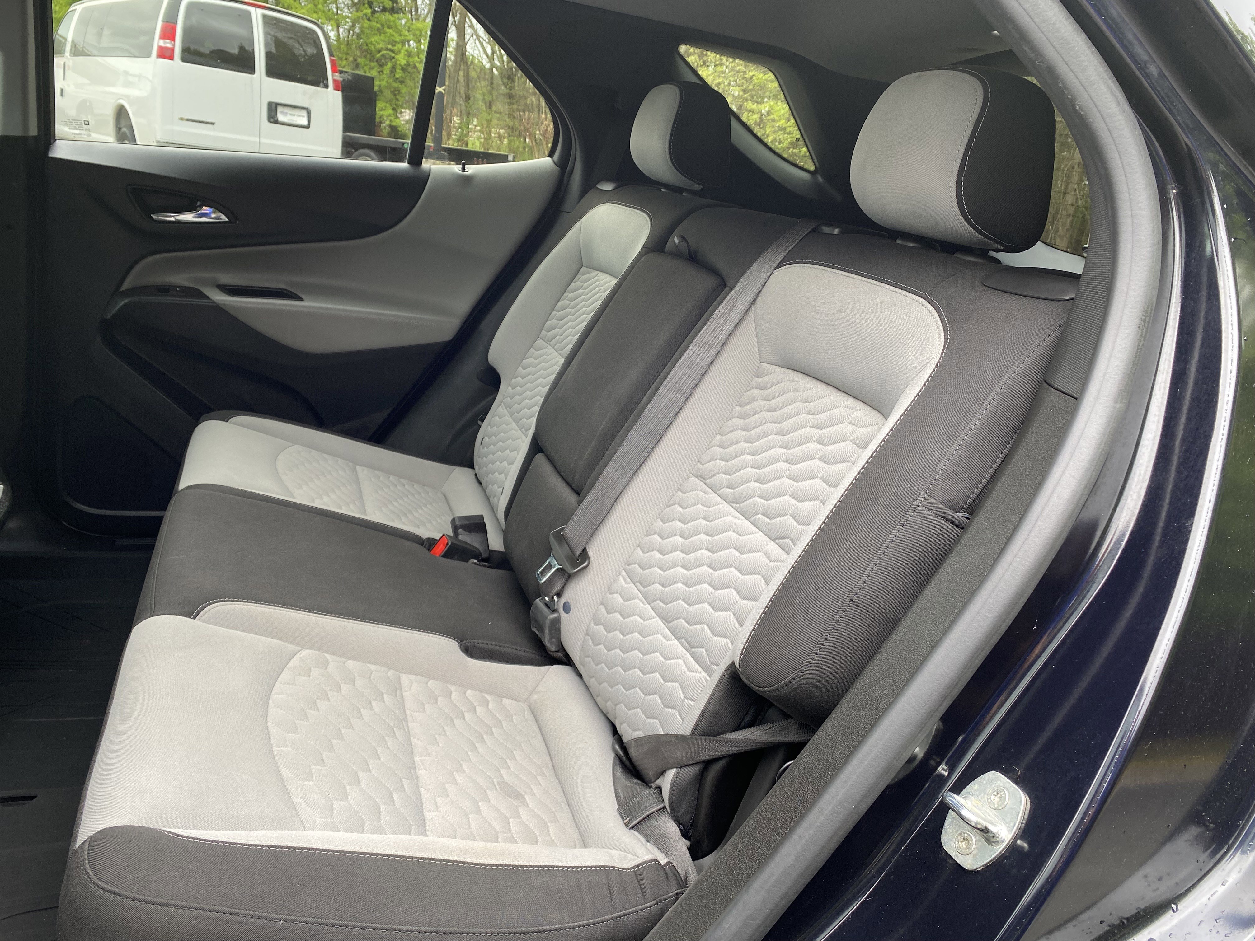 Used 2021 Chevrolet Equinox LS w/ LS Convenience Package image 32