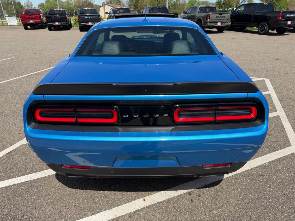 Used 2023 Dodge Challenger R/T Scat Pack RWD image 5
