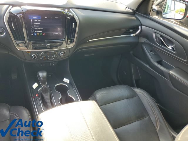 Used 2021 Chevrolet Traverse Premier w/ Redline Edition FWD image 17