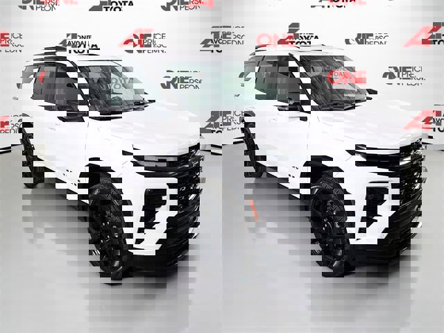 Used 2024 Chevrolet Traverse RS w/ LPO, Floor Liner Package