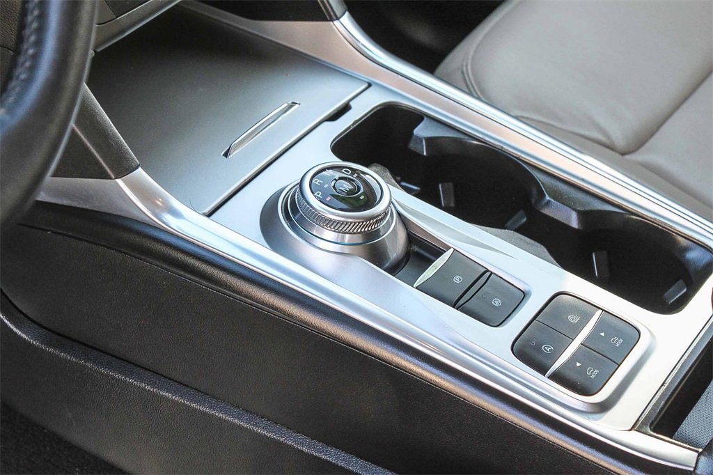 Used 2020 Ford Explorer XLT w/ Equipment Group 202A image 26