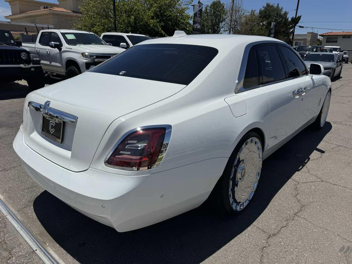 Used 2022 Rolls-Royce Ghost w/ Ghost Package AWD/4WD image 7