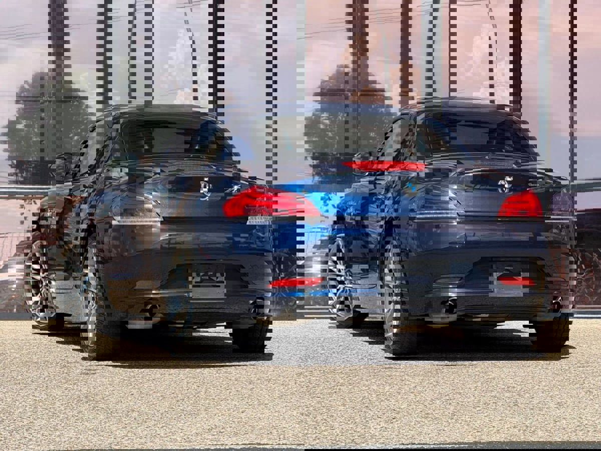 Used 2014 BMW Z4 sDrive35i RWD image 15