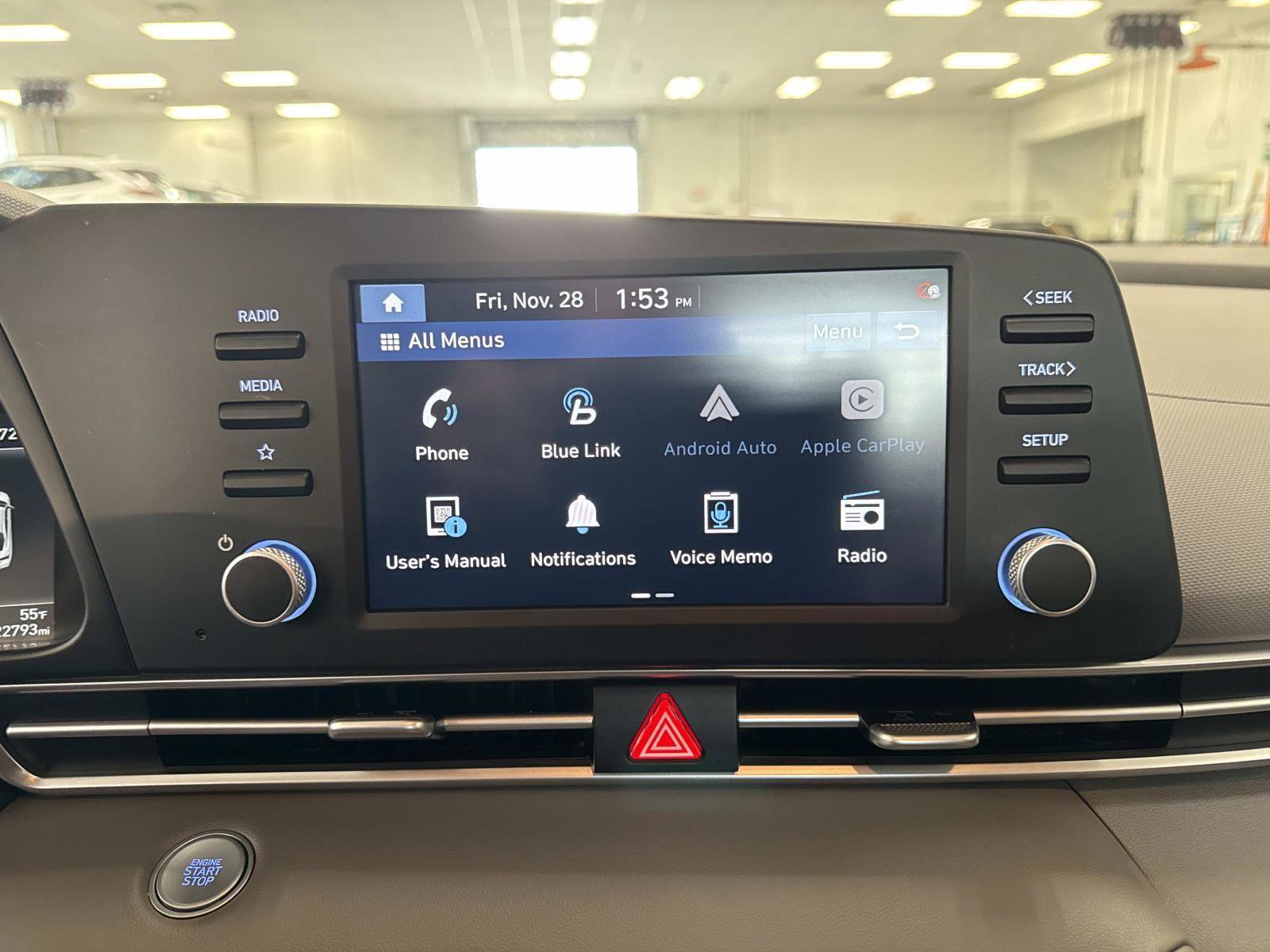 Used 2022 Hyundai Elantra SEL w/ Preferred Accessory Package image 23