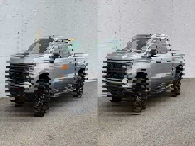 Used 2024 Chevrolet Silverado 1500 Custom Trail Boss w/ LPO, Dark Essentials Package image 1